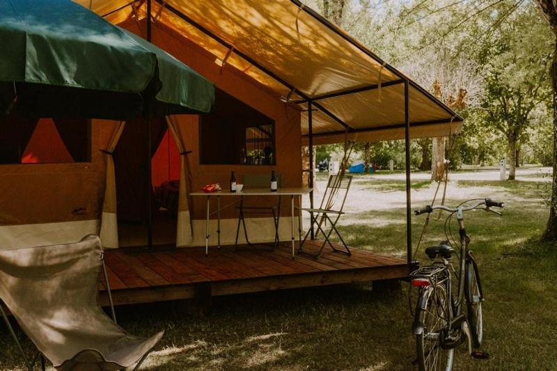 Camping Onlycamp Les Deux Rives لانيون المظهر الخارجي الصورة